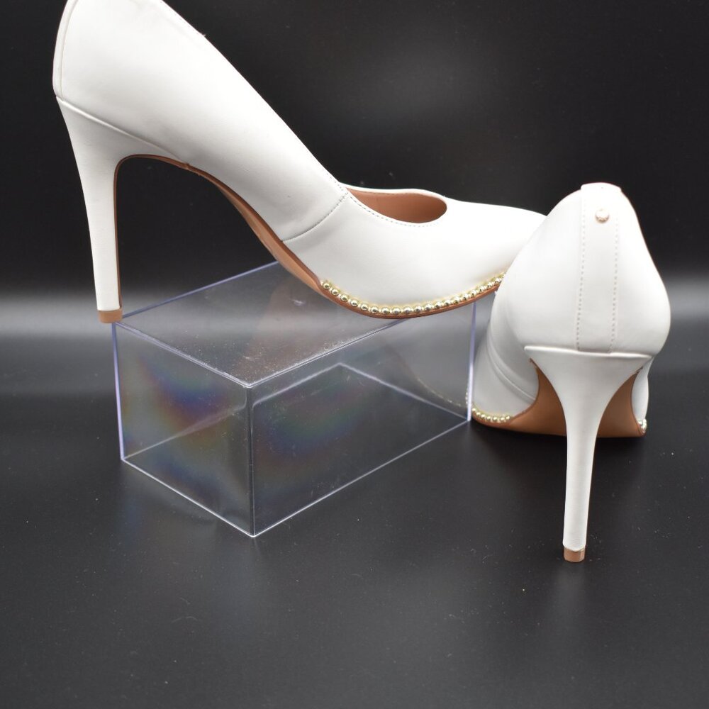 Share BCBGeneration Hawti Pointed-Toe Stiletto Heel with Gold-ball Chain Studs S - Picture 5 of 8